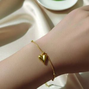 Minimalist 3D Heart Charm Bracelet