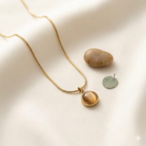 Serene Solitaire "Snake-Link" Pendant